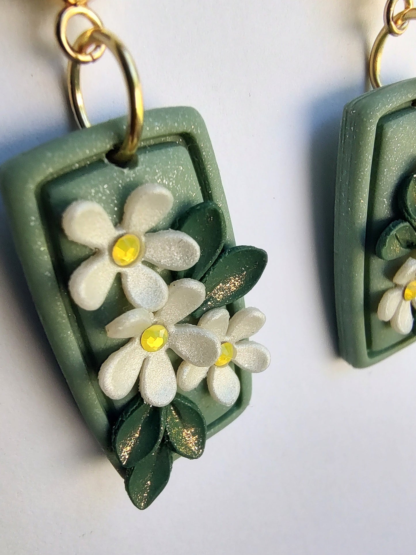 Daisy Earrings (short)