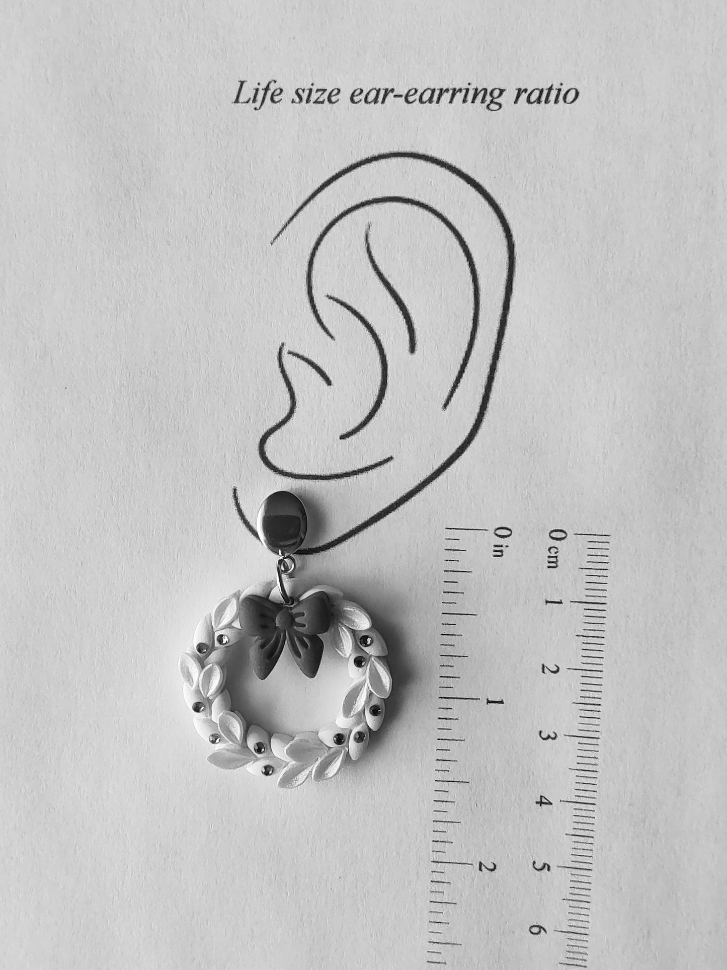 Wreath Earrings - Crystal Pearl White