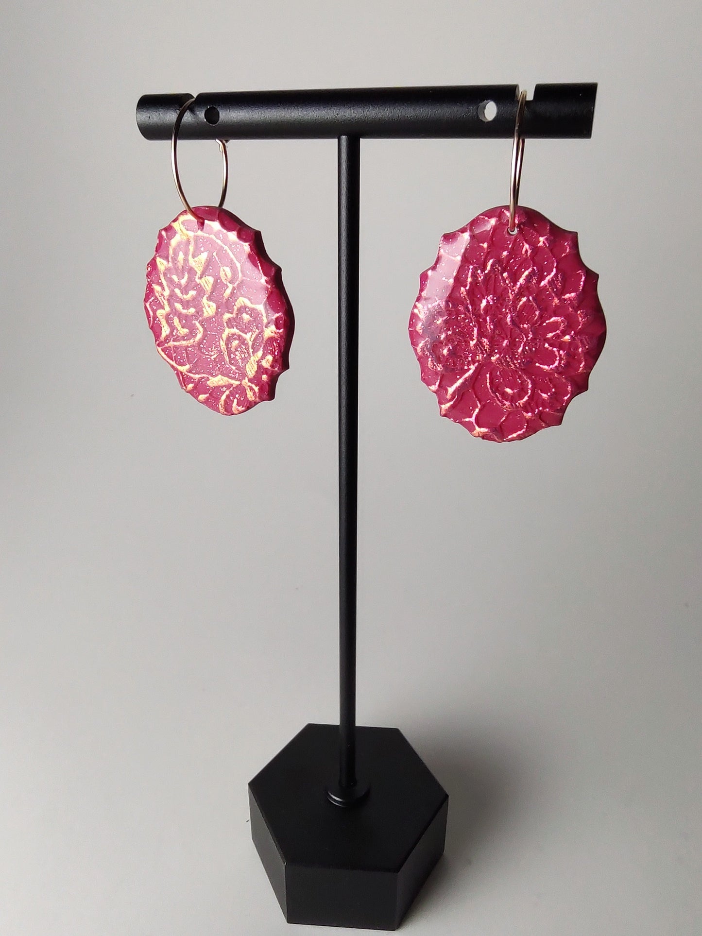 Color Shift Crimson Lace Earrings