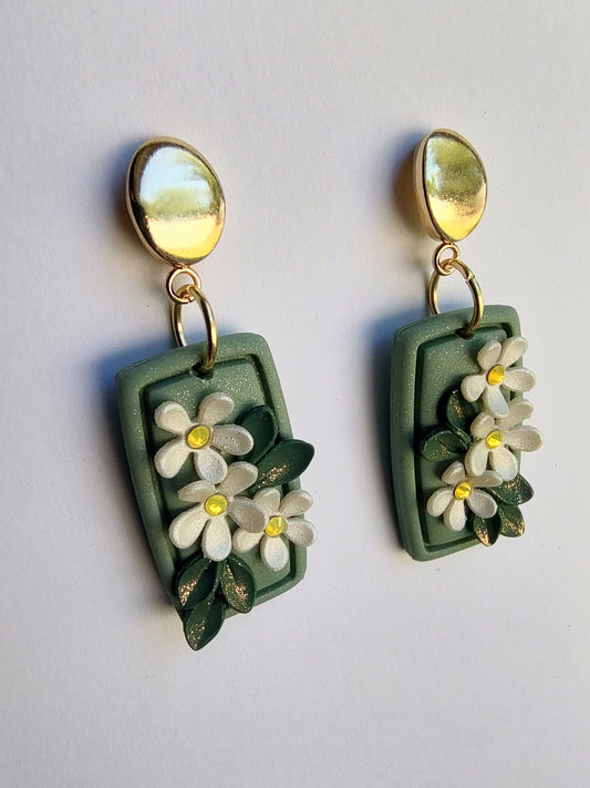 Daisy Earrings (short)