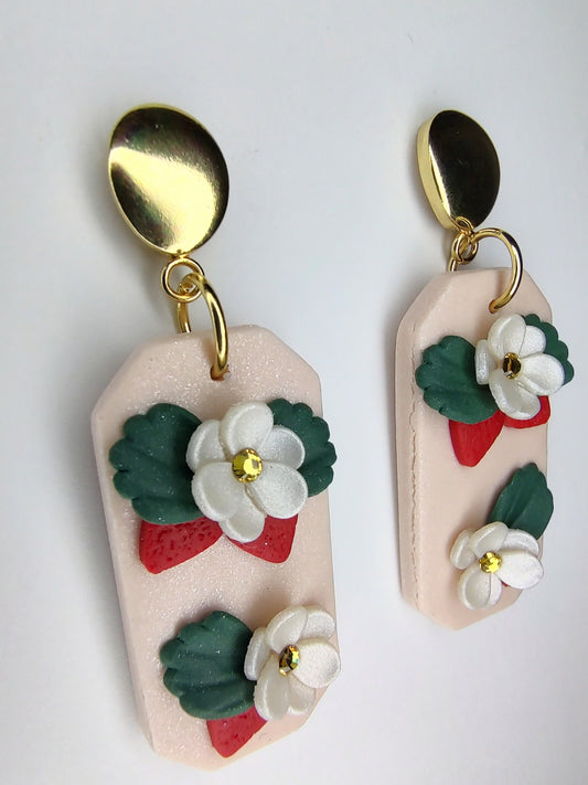 Emery Earrings (strawberry)