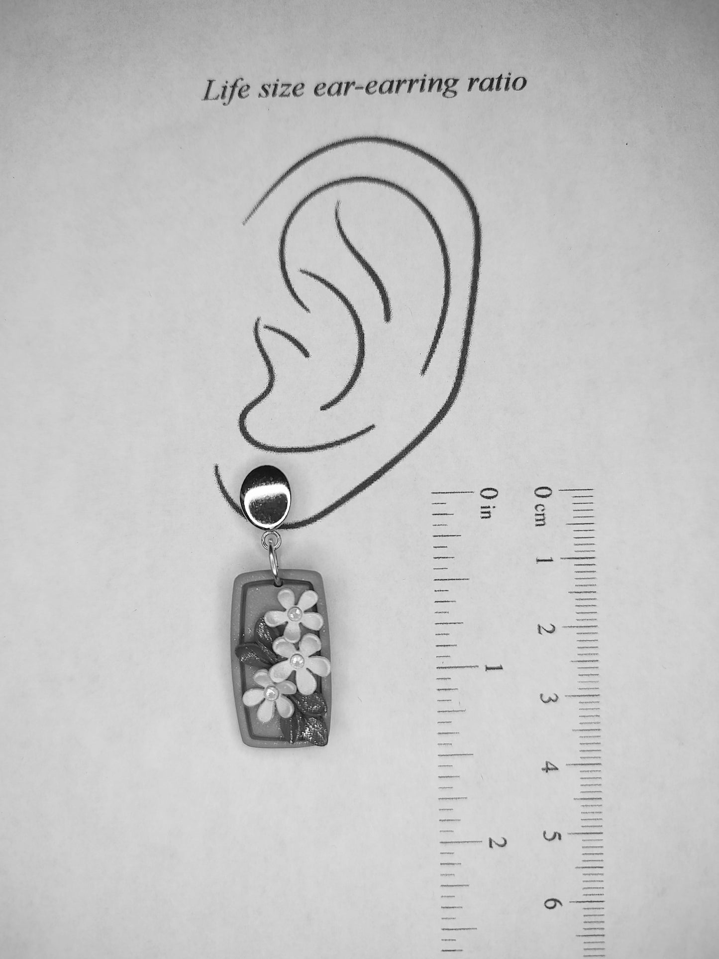 Daisy Earrings (short)