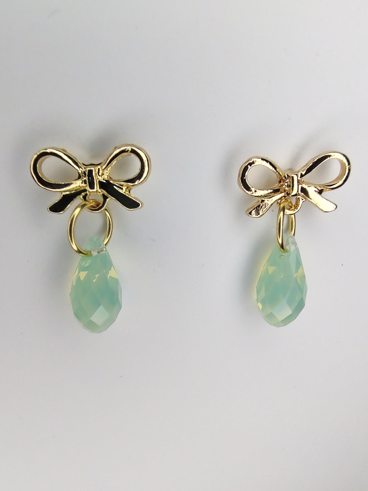 Bow Crystal Earrings - Chrysolite Opal