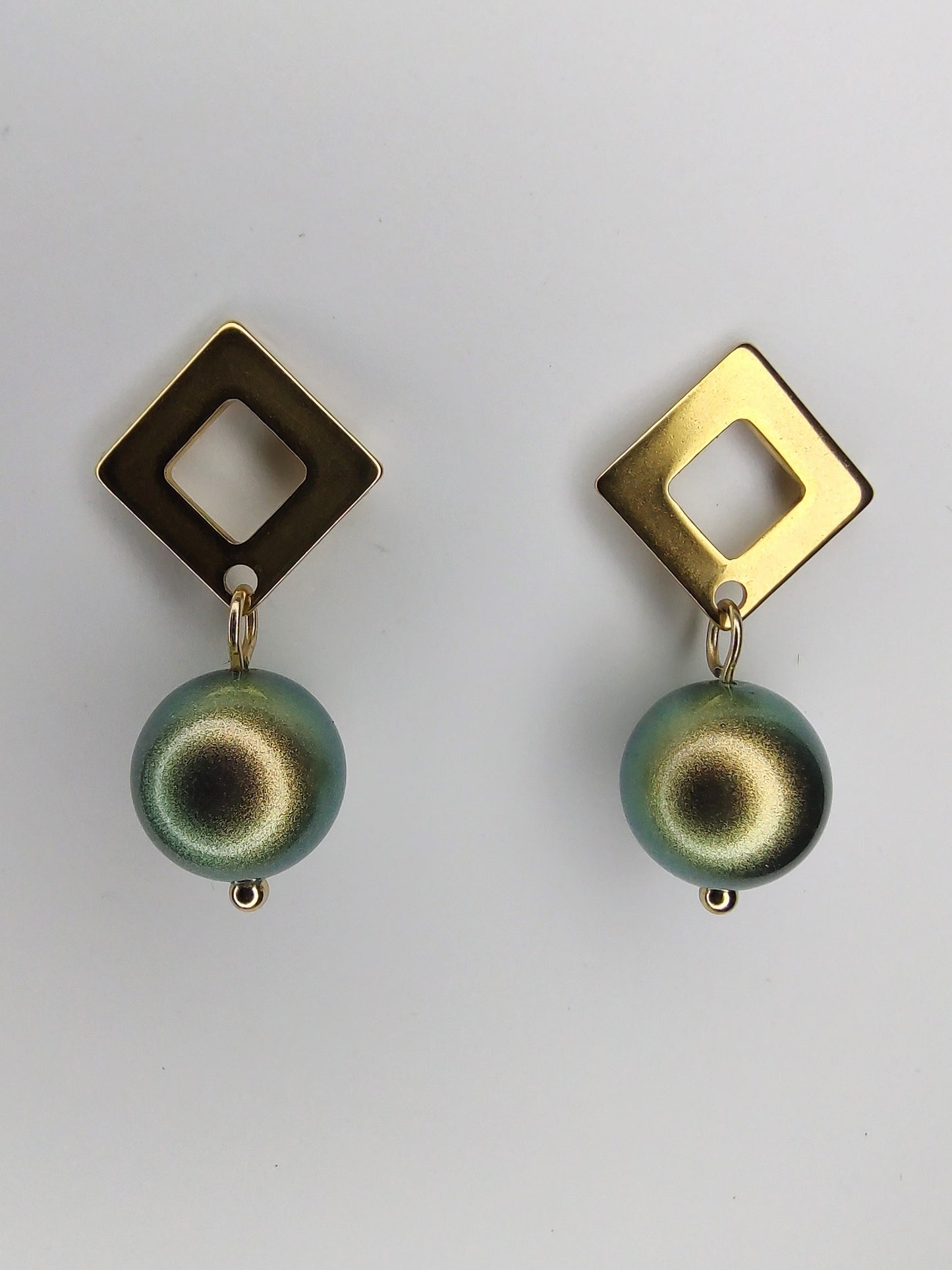Pearl Square Earrings - Scarabaeus Green